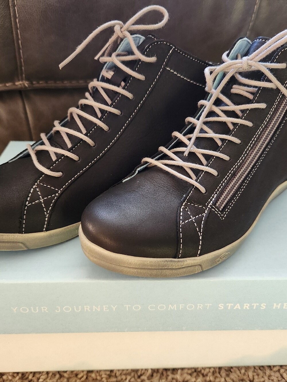 Cloud Footwear. Aika Boots. New With Box. Black.